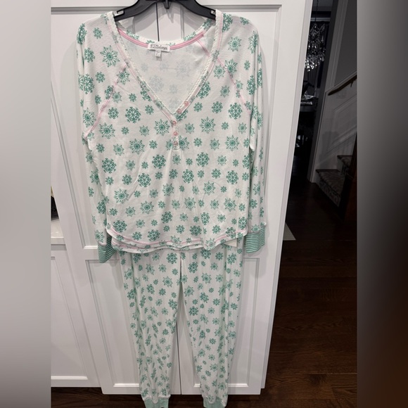 Pj Salvage NWT Snowflake Wishes Pointelle Pants Set Size Large - Picture 5 of 11